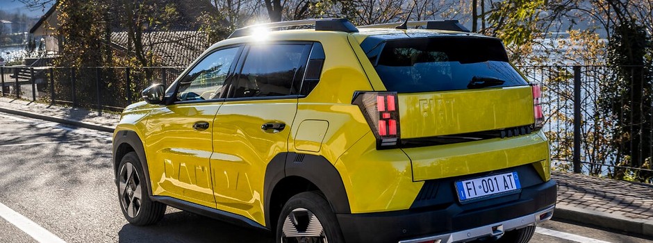 FIAT_Grande-Panda_arriere.jpg